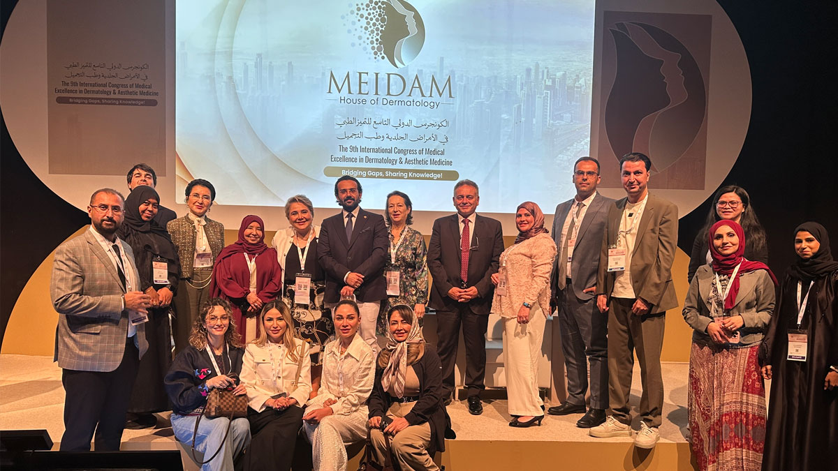 عکس شرکت در کنگره پوست